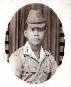 Heru Subagyo saat berumur 19 tahun, di Heiho Techniek Jakarta, foto 16 Meni 1945