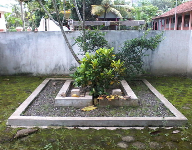 Makam Ki Madusena Astrabaya Sawangan, Alian – Kebumen Makam Astrabaya di desa Sawangan, Alian - Kebumen